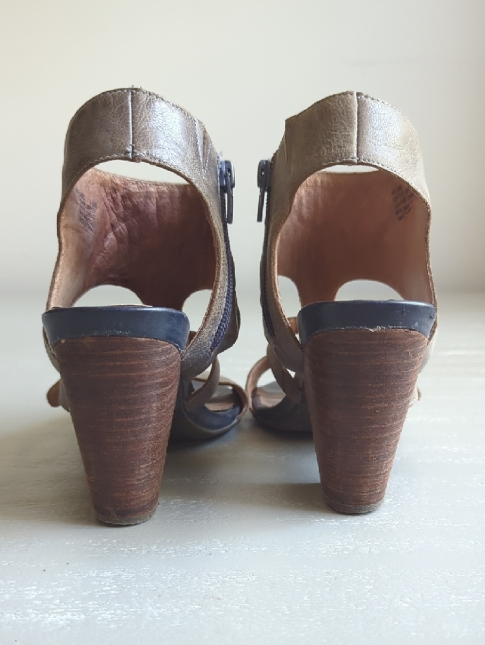Miz‎ Mooz Melanie Open-Toe Block Heel Sandals Leather size 7.5 - Picture 5 of 6